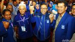 Gandengan Tangan, Zulkifli Hasan-Hatta Rajasa Tutup Kongres PAN