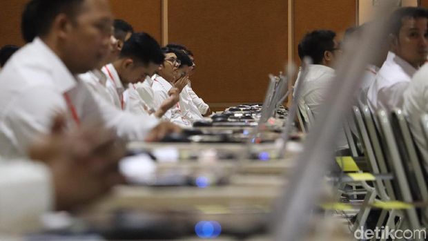Buka Tes CPNS, Wali Kota Bandung: Percaya Diri dan Berdoa Pada Allah