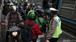 Potret Muram Pengendara Motor di Ibu Kota