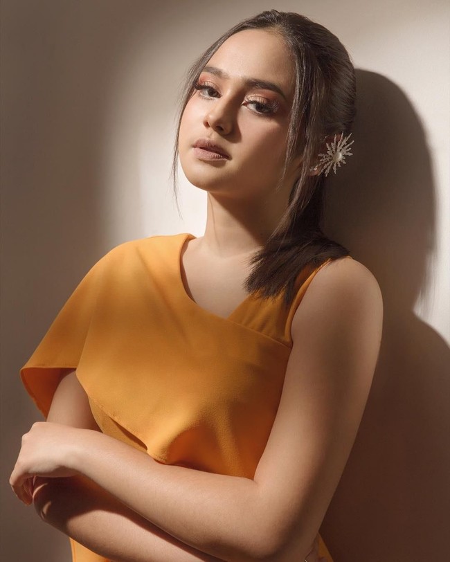 Paras blasteran yang dimiliki Syifa Hadju memang seringkali membuat netizen terkecoh. Sebenarnya Syifa sendiri asli Indonesia loh dan nggak punya darah keturunan bule. Foto: Istimewa