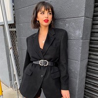 Ketika itu, Rebecca memang menjadi bahan ledekan bahkan menerima ancaman pembunuhan. Ia pun mengaku jika perjalanannya aneh dan menyakitkan. Namun Rebecca belum sepenuhnya meninggalkan musik, kini ia mulai kembali merilis lagu. Foto: Instagram @msrebeccablack