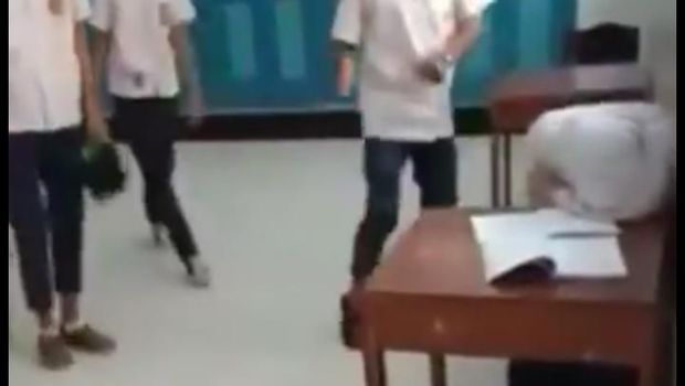 3 Siswa Pukul-Tendangi Siswi di SMP Purworejo, Polisi Turun Tangan