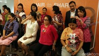 Mulai dari anak-anak hingga orang tua mendonorkan rambutnya untuk pasien kanker.