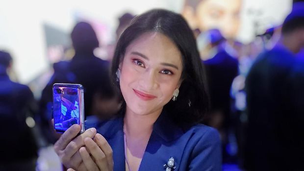 Bikin Film Pakai Smartphone, Ini Kata Ernest dan Dian Sastro