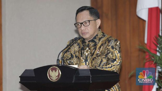 Menteri Dalam Negeri Tito Karnavian di acara Perjanjian Kerja Sama Percepatan dan Perluasan Elektronifikasi Transaksi Pemerintah Daerah (ETP). (CNBC Indonesia/Muhammad Sabki)