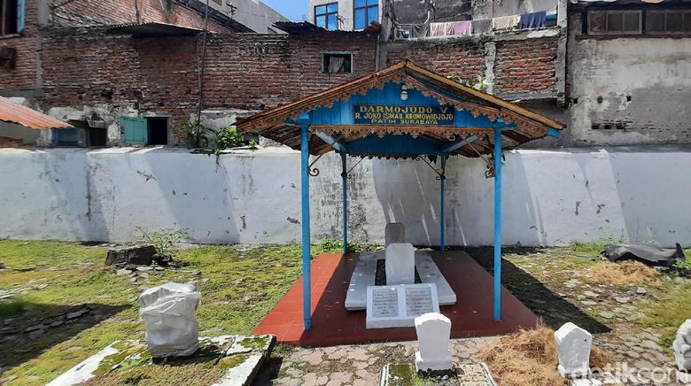 Makam Bupati Pertama Surabaya Makam Bupati Pertama Surabaya