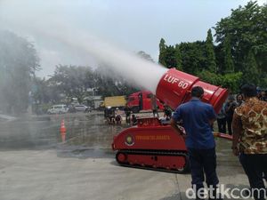 Kadis PKP: Anggaran Robot Damkar DKI Rp 37 M, Kontraknya Rp 32 M