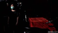 Tetapi mereka tetap dihimbau untuk selalu menjaga diri dengan menggunakan masker saat beraktivitas di luar ruang. 