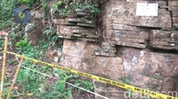 Ahli geologi dari Museum Geologi Bandung, berpendapat batu susun tersebut merupakan fenomena geologi. Dia meyakini bebatuan tersebut adalah batuan andesit yang terbentuk secara alami. (Dadang Hermansyah/detikcom)