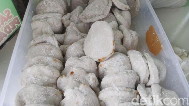 Sedap Gaes! Cireng Endol Surendol Khas Ciamis