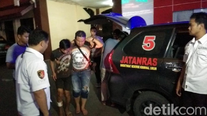 Dua Pelaku Curanmor Saat Lakukan Aksinya