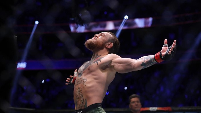 LAS VEGAS, NEVADA - JANUARY 18:  Conor McGregor prepares for his   welterweight bout against Donald Cerrone during UFC246 at T-Mobile Arena on January 18, 2020 in Las Vegas, Nevada.  (Photo by Steve Marcus/Getty Images)