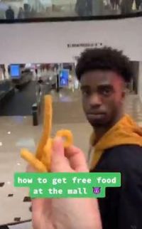Tren Terbaru di TikTok, Nyomot Makanan Orang di Eskalator