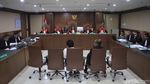 Eks Aspri Kemenpora Cemberut Aja