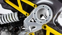Italjet pastikan produksi pertama motor Dragster ini hanya ada ratusan unit saja tepatnya 499 unit saja dan dijamin akan bersertifikat. Foto: Pool (MCN)