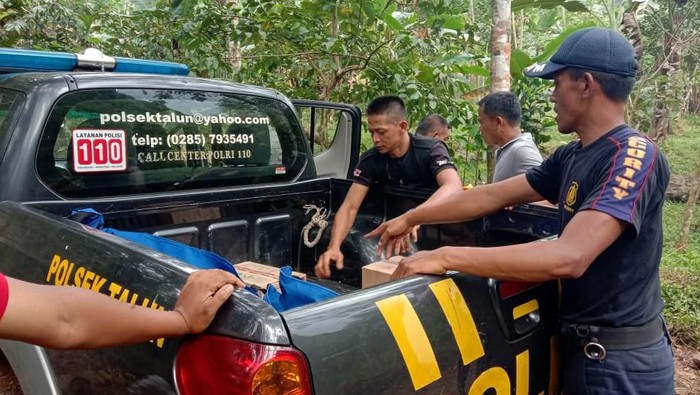 Kerangka manusia ditemukan warga di kebun pinus PTPN Blimbing, Pekalongan, Kamis (13/2/2020).