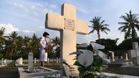 Beginilah suasana saat upacara dan ziarah di Makam Pahlawan Seroja.