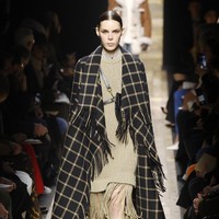 Fashion show Michael Kors menampilkan koleksi musim dingin di New York Fashion Week 2020, New York, Rabu [12/2/2020]. Photo by JP Yim/Getty Images.