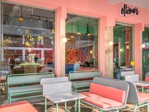 5 Kafe Pink yang Instagramable untuk Didatangi Bersama Pasangan