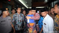 Imam Nahrawi sempat menyapa kerabat dan pendukungnya.