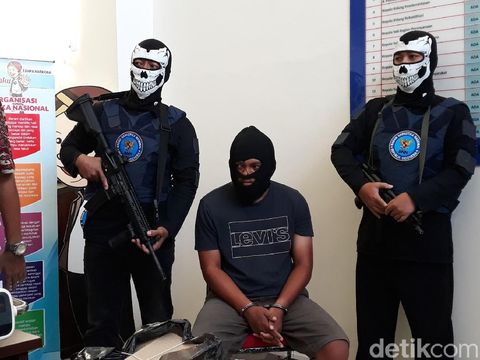 Mahasiswa Aceh Nyambi Kurir 1 Kg Sabu, Disimpan di Kardus Makanan