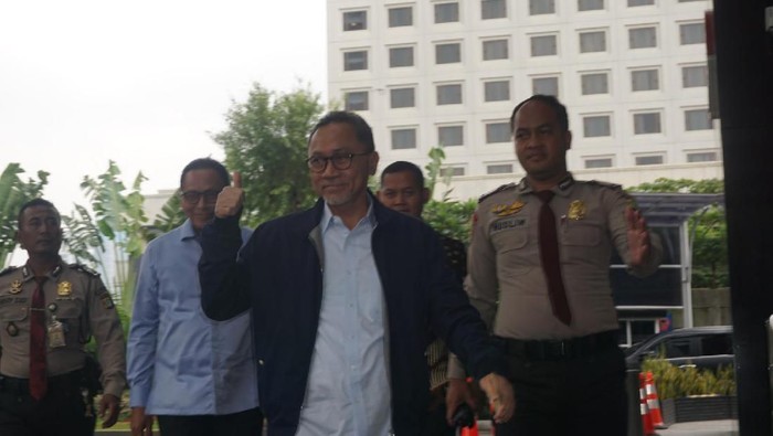 Zulkifli Hasan TIba di KPK