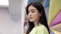 Wah, kira-kira apa sih yang membuat kepercayaan diri Mawar habis? Simak jawabannya di detikHOT!