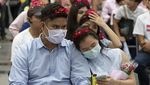 Puluhan Pasangan Thailand Ikut Nikah Massal di Hari Valentine