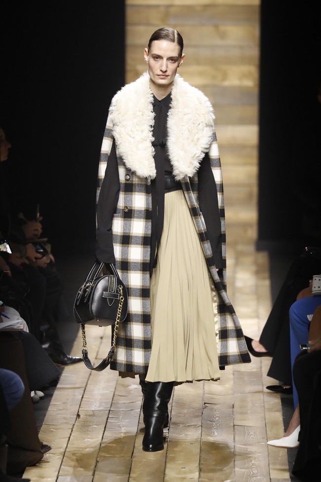 Fashion show Michael Kors menampilkan koleksi musim dingin di New York Fashion Week 2020, New York, Rabu [12/2/2020]. Photo by JP Yim/Getty Images.