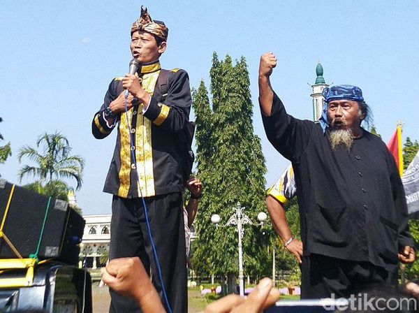 Warga Ciamis Tuntut Ridwan Saidi Minta Maaf Soal Galuh Brutal