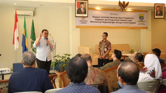 Sekretaris Kementerian Koperasi dan UKM (Kemenkop UKM) Rully Indrawan