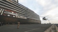 Kapal pesiar milik Holland America Line itu akhirnya berlabuh di Kamboja usai sebelumnya sempat ditolak di sejumlah negara akibat kekhawatiran terkait penyebaran virus corona.