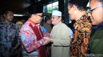 Ekspresi Imam Nahrawi Didakwa Terima Suap Rp 11,5 Miliar