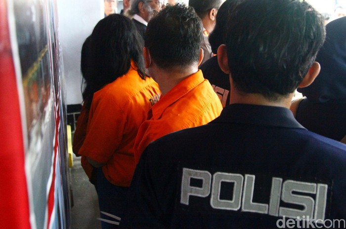 Polisi membongkar praktik ilegal aborsi di klinik bernama Paseban di Jakarta Pusat. Klinik tersebut disebut telah mengaborsi 903 janin selama dua tahun.
