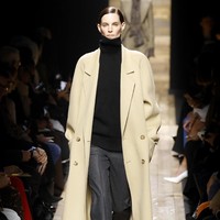 Fashion show Michael Kors menampilkan koleksi musim dingin di New York Fashion Week 2020, New York, Rabu [12/2/2020]. Photo by JP Yim/Getty Images.