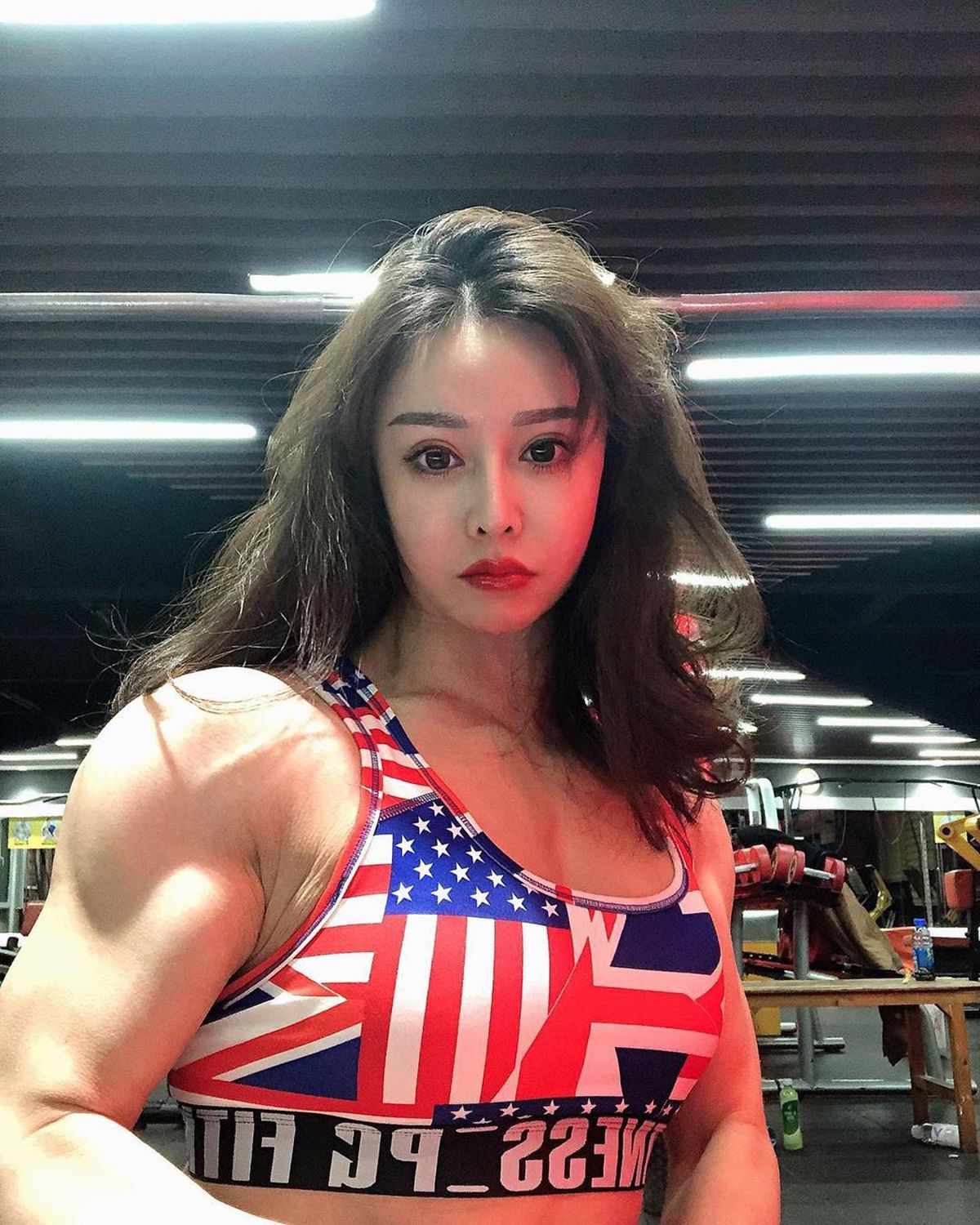 Tatyana Morozovaning yalangoch fotosurati