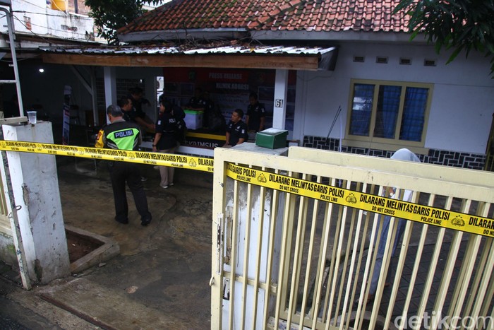 Polisi Bongkar Klinik Ilegal yang Aborsi 903 jani di Jakpus Polisi membongkar praktik ilegal aborsi di klinik bernama Paseban di Jakarta Pusat. Klinik tersebut disebut telah mengaborsi 903 janin selama dua tahun.