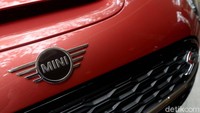 Ditambahkan President Director BMW Group Indonesia, Ramesh Divyanathan, dengan diluncurkannya lini terbaru John Cooper Works, maka pelanggan di Indonesia mendapat lebih banyak pilihan. Khususnya bagi mereka yang ingin memiliki MINI dengan mesin yang jauh lebih bertenaga.