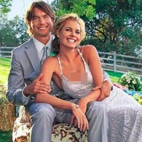 Pada 2008, Jerry OConnell memberikan hadiah spesial Valentine kepada sang istri, Rebecca Romijin dengan mendekorasi kebunnya. Biaya yang diperlukan diperkirakan mencapai Rp 712 juta. Foto: dok. buzznigeria