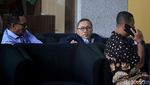 Ekspresi Tegang Zulkifli Hasan saat Penuhi Panggilan KPK