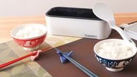 Imut! Rice Cooker Mini Ini Segede Kotak Makan untuk di Kantor