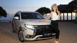 Nadine Chandrawinata Penyuka Traveling yang Doyan Offroad