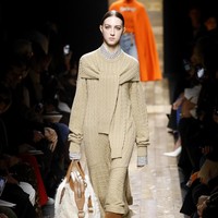 Fashion show Michael Kors menampilkan koleksi musim dingin di New York Fashion Week 2020, New York, Rabu [12/2/2020]. Photo by JP Yim/Getty Images.