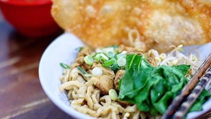 rekomendasi makan 25.000 di pasar santa