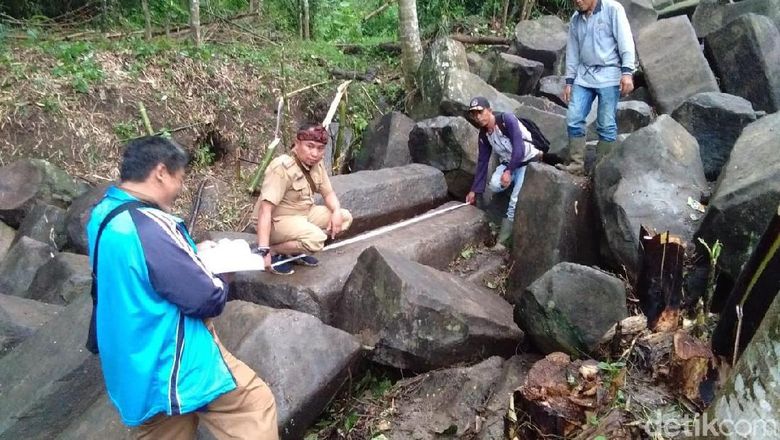 Batu misterius di Sumedang Batu misterius di Sumedang