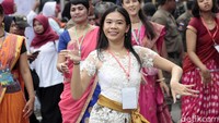 Satu persatu defile dari masing-masing umat beragama unjuk gigi.