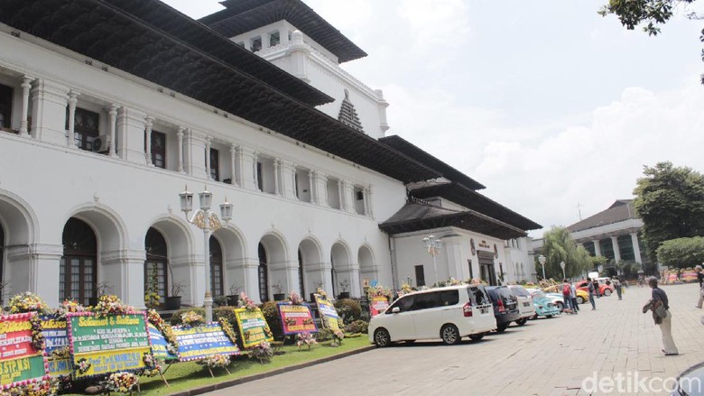 Gedung Sate Gedung Sate di Bandung dibuka untuk umum mulai Sabtu (15/2/2020).