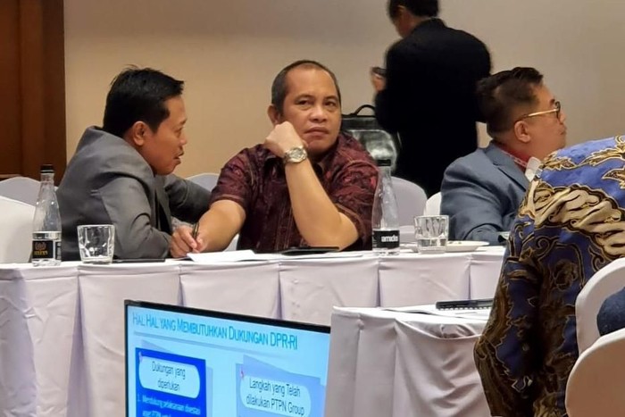 Pembangunan Infrastruktur untuk Penguatan Sektor Pariwisata Pemerintah terus menggenjot pembangunan infrastruktur yang cukup komprehensif diberbagai daerah guna menguatkan sektor industri pariwisata.