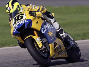 Mengingat Insiden Valentino Rossi Gagal Juara MotoGP 2006, Bakal Terulang di Valencia?