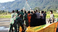 Total 12 jenazah penumpang dan awak helikopter TNI AD MI-17 yang berhasil dievakuasi. Istimewa/Polda Papua.